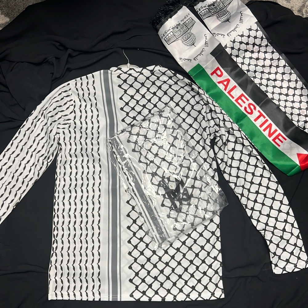 Bundle of 3 pieces Kofia jersy shirt and scarf and mask colors: black & white